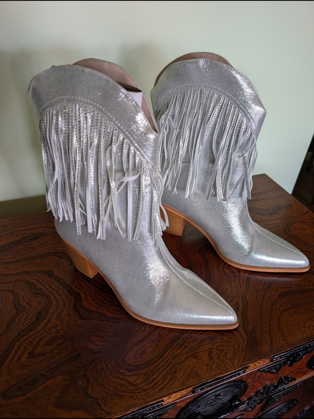 Jessica Simpson "Larna" Silver Metallic Fringe Cowboy Boots – Size 10M